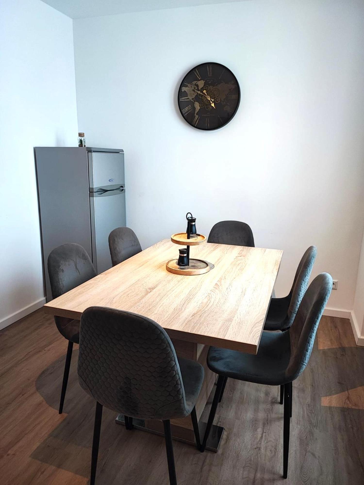 Rtr Essen - Fuer Bis Zu 8 Personen - Voll Ausgestattet - Zentral Limbecker Platz - Messe - Uniklinikum - Smart Tv - Modern Daire Dış mekan fotoğraf