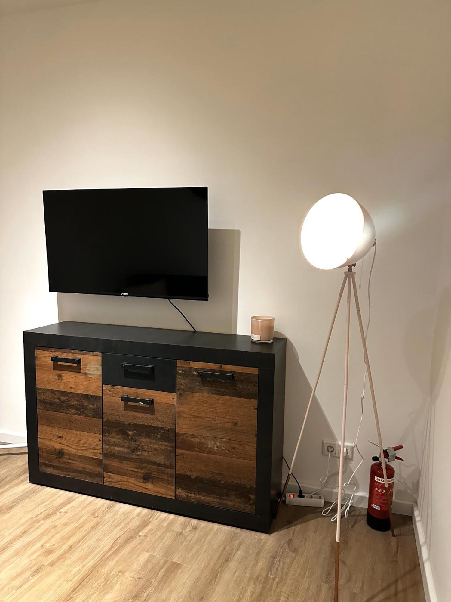 Rtr Essen - Fuer Bis Zu 8 Personen - Voll Ausgestattet - Zentral Limbecker Platz - Messe - Uniklinikum - Smart Tv - Modern Daire Dış mekan fotoğraf