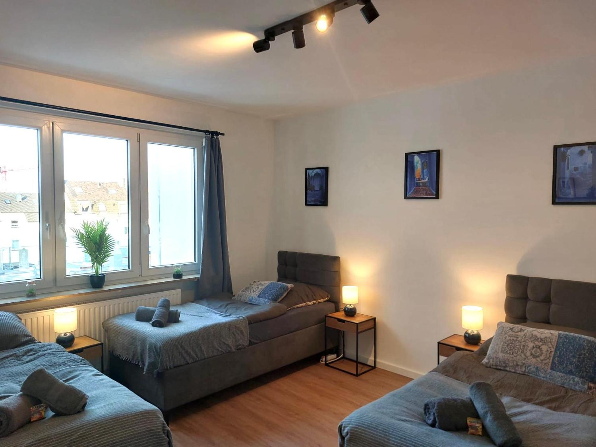 Rtr Essen - Fuer Bis Zu 8 Personen - Voll Ausgestattet - Zentral Limbecker Platz - Messe - Uniklinikum - Smart Tv - Modern Daire Dış mekan fotoğraf