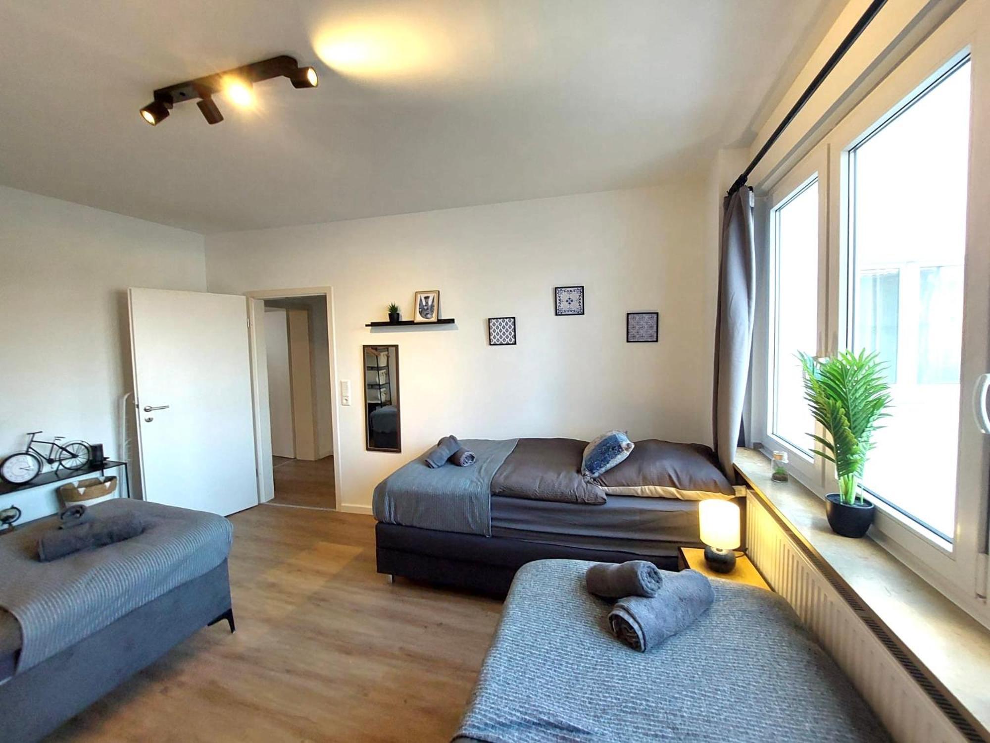 Rtr Essen - Fuer Bis Zu 8 Personen - Voll Ausgestattet - Zentral Limbecker Platz - Messe - Uniklinikum - Smart Tv - Modern Daire Dış mekan fotoğraf