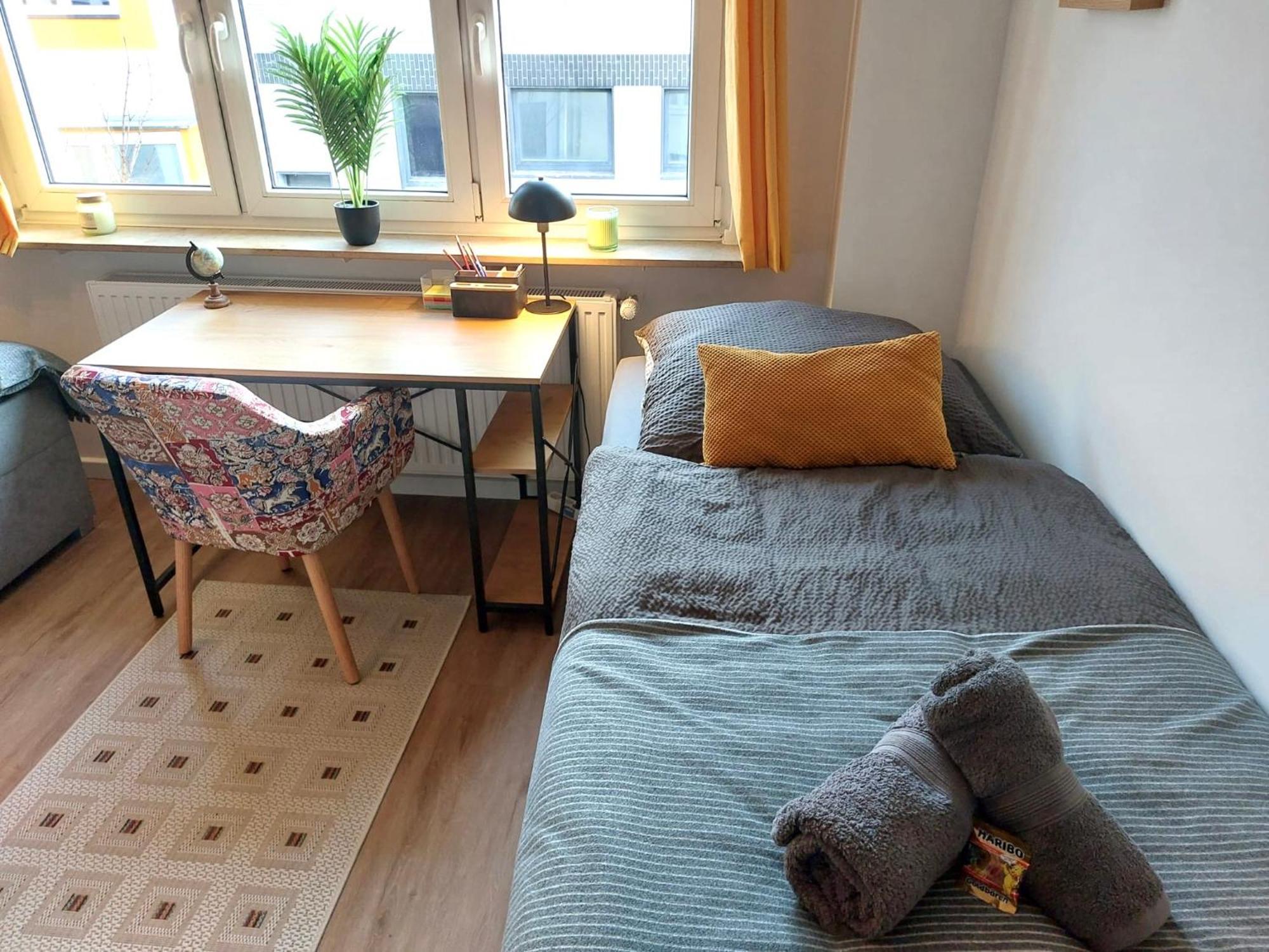 Rtr Essen - Fuer Bis Zu 8 Personen - Voll Ausgestattet - Zentral Limbecker Platz - Messe - Uniklinikum - Smart Tv - Modern Daire Dış mekan fotoğraf